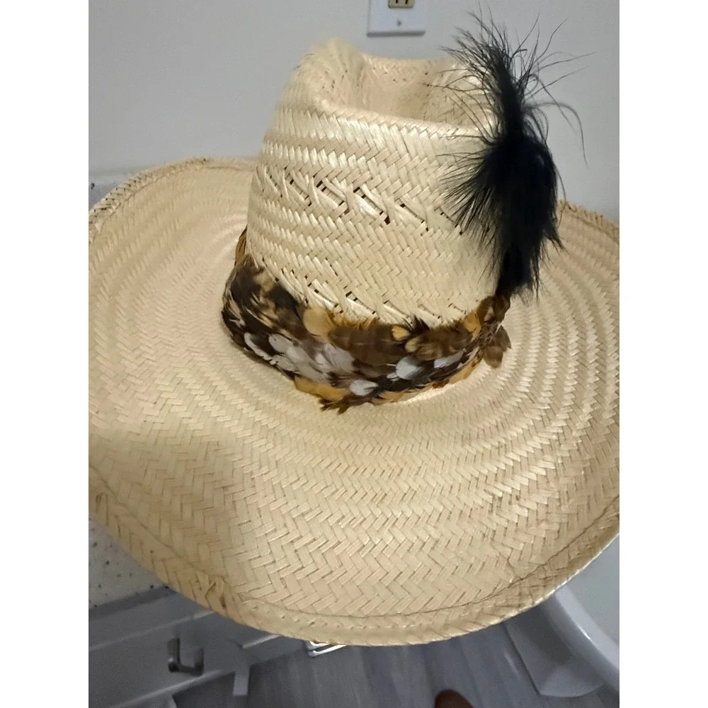 Chisholm Trail Western Wear Straw Cowboy Hat Feather Band Armadillo Pin Tan Sz 7